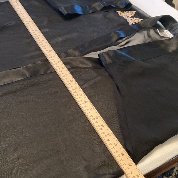 Secret Treasures Robe Black Sheer Robe - Picture 9 of 11